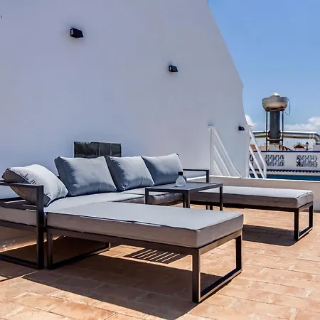 Rooftop Terrace In By Lovelystay タヴィラ